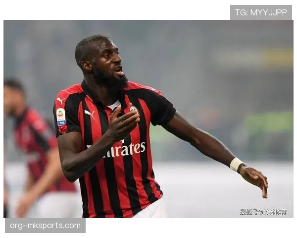 切尔西引援投入巨大，但建队思路混乱问题已逐步反映在战绩与稳定性上