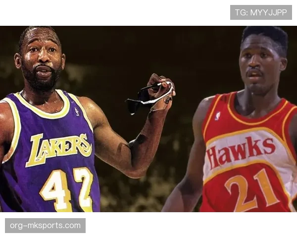 多米尼克·威尔金斯中距离得分效率提升拉开与同位置对手差距