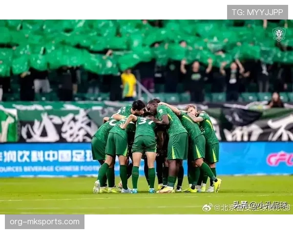 国安中场节奏失控问题显现，逐步影响球队整体表现稳定性