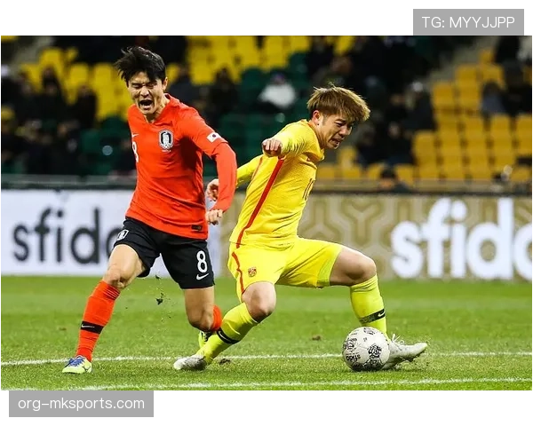 帕尔默精准直塞如何破解密集防线并激活国家队进攻组织？